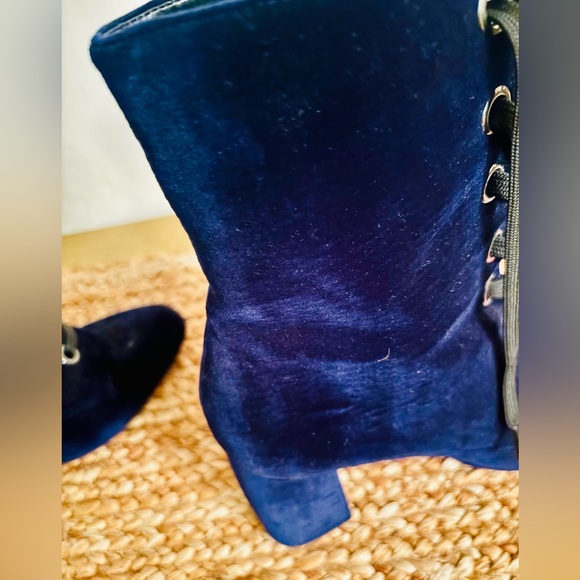 BCBGeneration Alexa Navy Blue Velvet Lace-up Boots Size 9.5 - Picture 8 of 9
